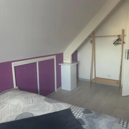 De La Mancelliere Sur Vire Nyaraló Bourgvallees