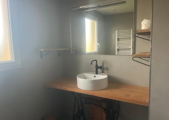 De La Mancelliere Sur Vire Holiday home Bourgvallees