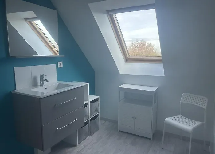 De La Mancelliere Sur Vire Holiday home *