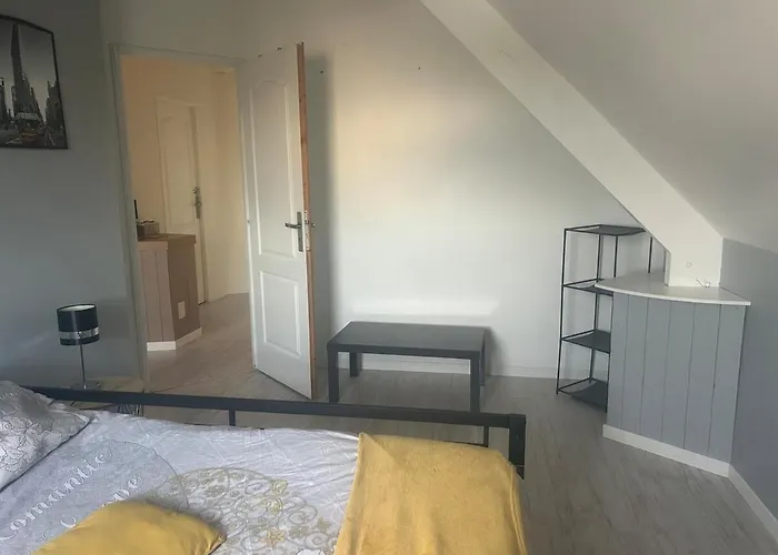 Holiday home De La Mancelliere Sur Vire Bourgvallees